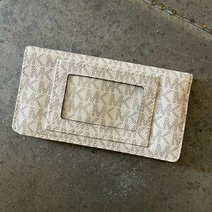 NWOT Michael Kors checkbook cover